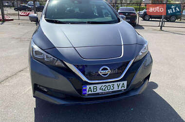 Хэтчбек Nissan Leaf 2021 в 