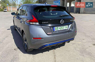 Хэтчбек Nissan Leaf 2021 в 