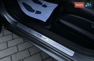 Хетчбек Nissan Leaf 2014 в 