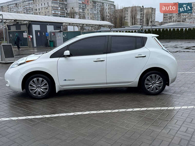 Хэтчбек Nissan Leaf 2014 в Черкассах
