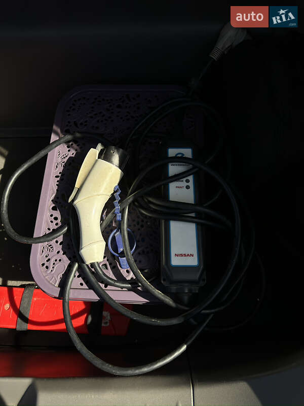 Хетчбек Nissan Leaf 2012 в Луцьку фото 11 Хетчбек Nissan Leaf 2012 в Луцьку