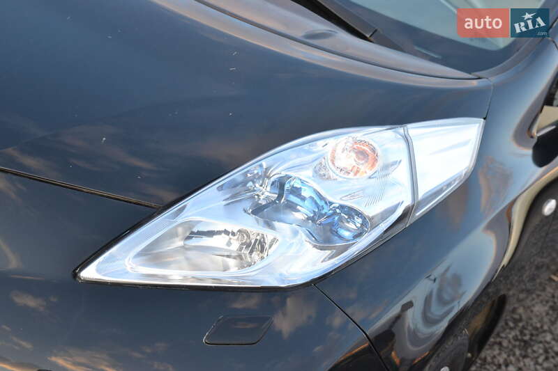 Хэтчбек Nissan Leaf 2012 в Луцке