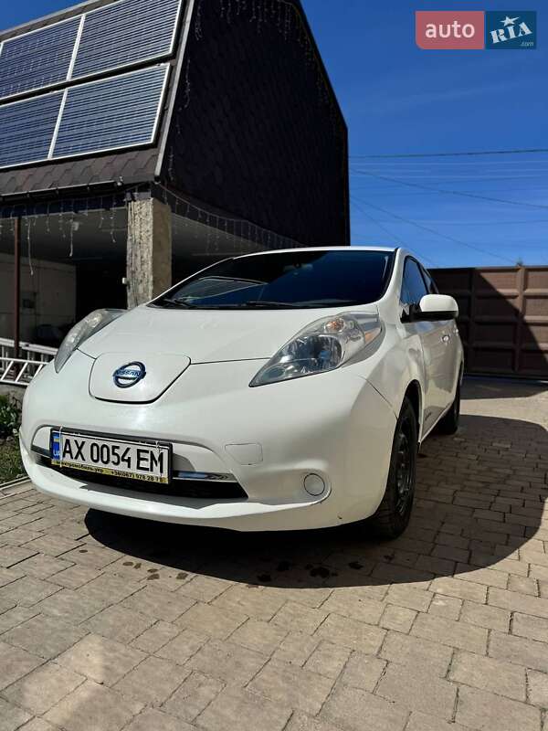 Nissan Leaf 2014