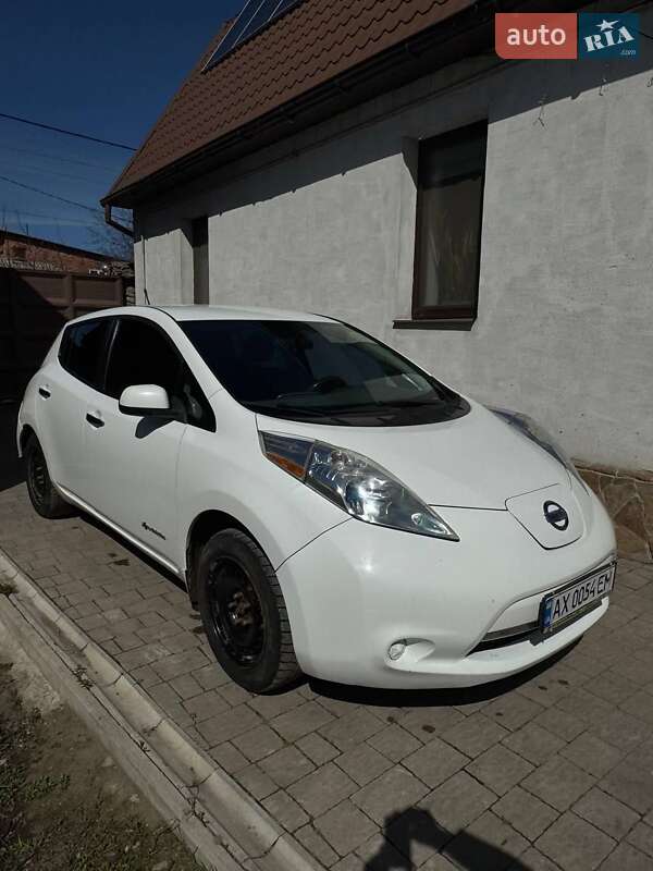 Хэтчбек Nissan Leaf 2014 в Харькове