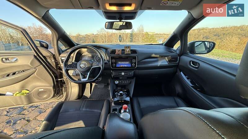 Хэтчбек Nissan Leaf 2019 в Житомире