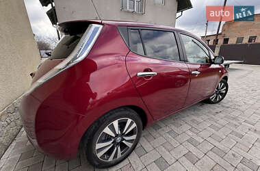 Хэтчбек Nissan Leaf 2016 в 