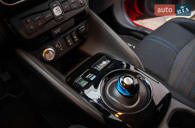 Хетчбек Nissan Leaf 2019 в 
