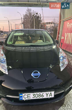 Хетчбек Nissan Leaf 2012 в Чернівцях