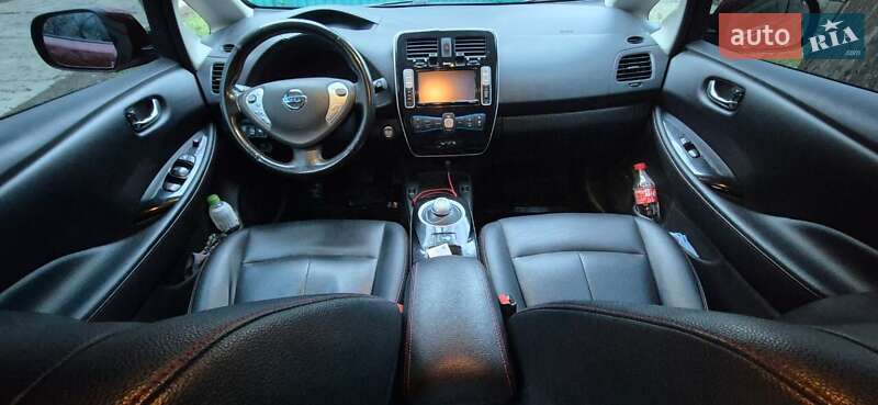 Хэтчбек Nissan Leaf 2015 в Одессе