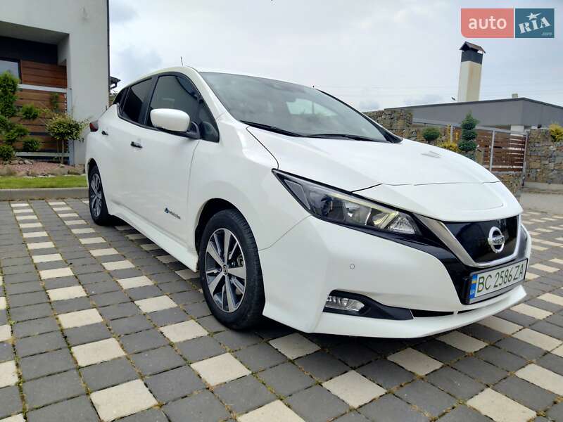 Хэтчбек Nissan Leaf 2019 в Львове