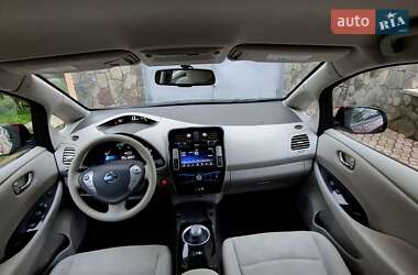 Хэтчбек Nissan Leaf 2016 в 