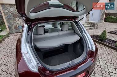 Хэтчбек Nissan Leaf 2016 в 