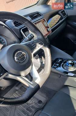 Хетчбек Nissan Leaf 2021 в 