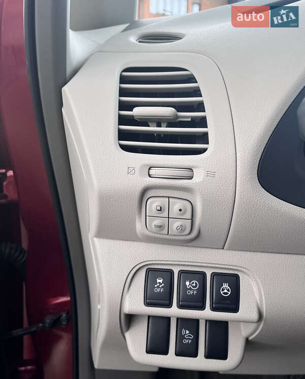 Хэтчбек Nissan Leaf 2012 в Львове