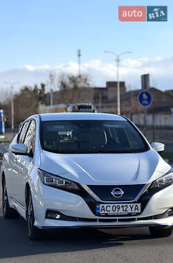 Хэтчбек Nissan Leaf 2020 в 