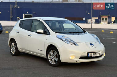 Хетчбек Nissan Leaf 2011 в 