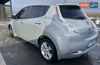 Хэтчбек Nissan Leaf 2017 в 