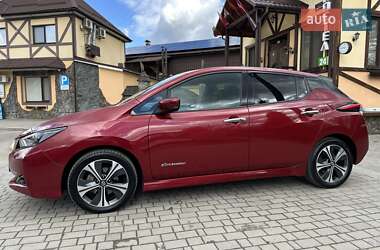Хэтчбек Nissan Leaf 2018 в 