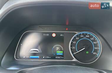 Хэтчбек Nissan Leaf 2018 в 