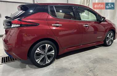 Хэтчбек Nissan Leaf 2018 в 