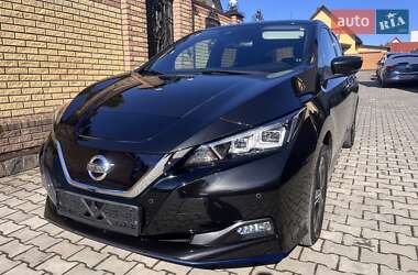 Хетчбек Nissan Leaf 2020 в 