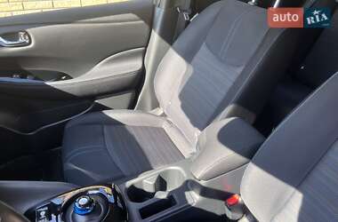 Хетчбек Nissan Leaf 2020 в 