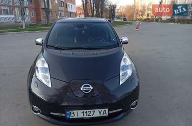 Хэтчбек Nissan Leaf 2014 в 