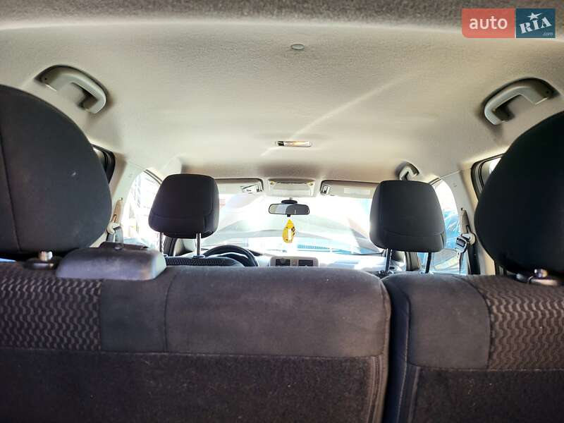 Хэтчбек Nissan Leaf 2013 в Киеве