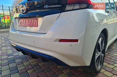 Хетчбек Nissan Leaf 2020 в 