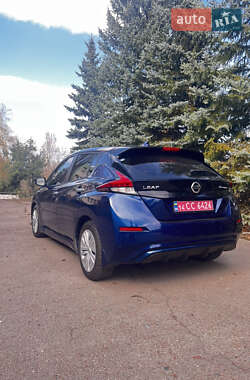 Хэтчбек Nissan Leaf 2020 в 
