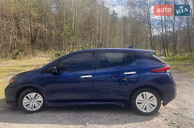 Хэтчбек Nissan Leaf 2020 в 