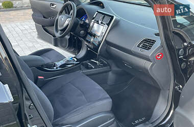 Хэтчбек Nissan Leaf 2014 в 