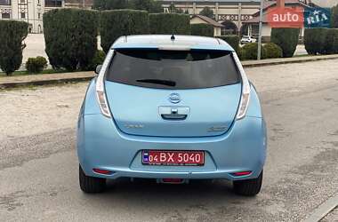 Хэтчбек Nissan Leaf 2014 в 