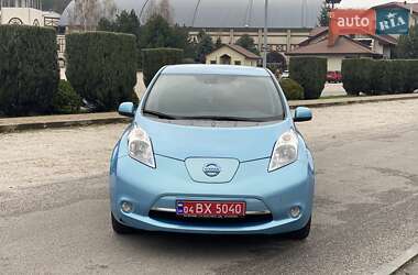 Хэтчбек Nissan Leaf 2014 в 