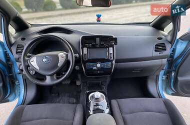 Хэтчбек Nissan Leaf 2014 в 