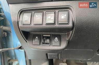 Хэтчбек Nissan Leaf 2014 в 
