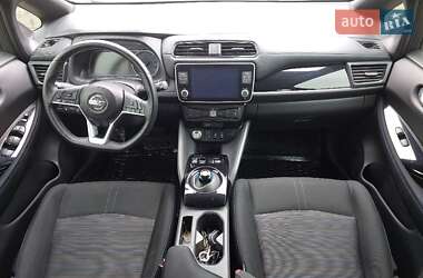 Хэтчбек Nissan Leaf 2021 в 
