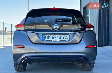 Хетчбек Nissan Leaf 2021 в 