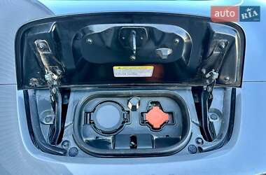 Хэтчбек Nissan Leaf 2021 в 