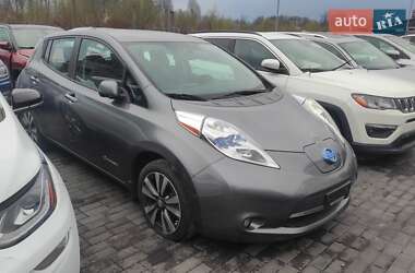 Хэтчбек Nissan Leaf 2015 в 