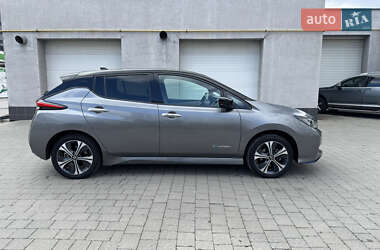 Хетчбек Nissan Leaf 2019 в 