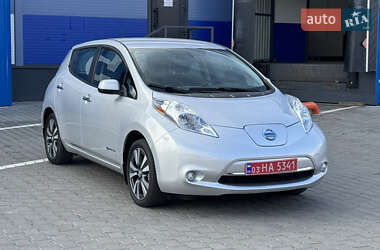 Хетчбек Nissan Leaf 2014 в 