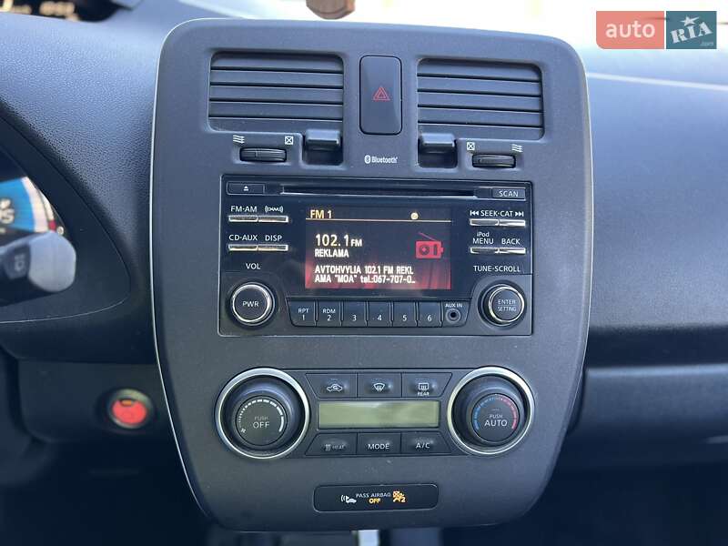 Хэтчбек Nissan Leaf 2015 в Кременчуге фото 10 Хэтчбек Nissan Leaf 2015 в Кременчуге