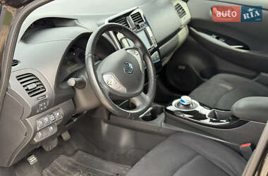 Хэтчбек Nissan Leaf 2015 в 
