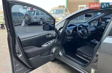 Хэтчбек Nissan Leaf 2014 в 