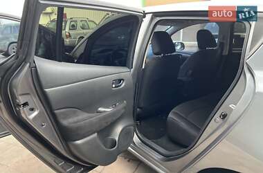 Хэтчбек Nissan Leaf 2014 в 