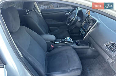 Хетчбек Nissan Leaf 2016 в 