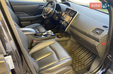 Хэтчбек Nissan Leaf 2014 в 