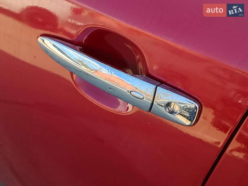 Хэтчбек Nissan Leaf 2015 в Харькове