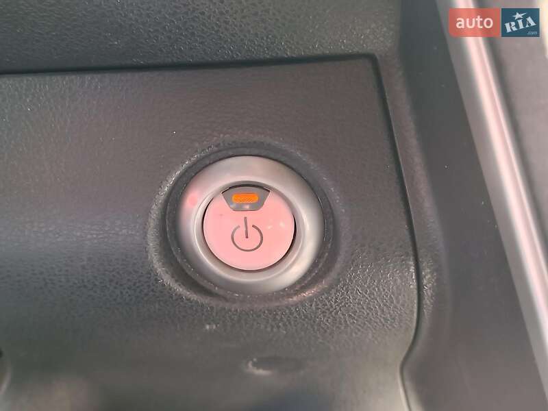 Хэтчбек Nissan Leaf 2015 в Харькове